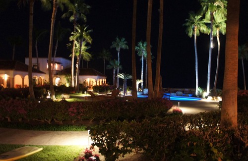 Zona Hotelera Villa | Intimate and Quiet - Private Villa on the Beach.