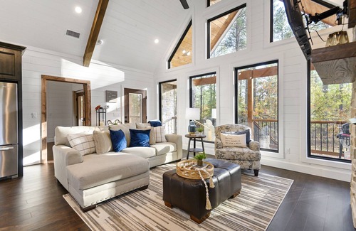 Hochatown Cabin | Intimate Encounter Shower For 2 Private Hot Tub!