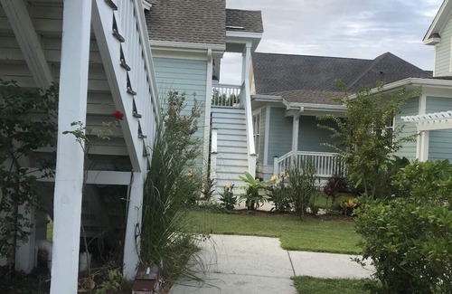Bluffton Apartment | Intimate low country Carriage House with gorgeous appointments!