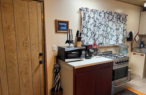 Volcano Cottage | Intimate stay away on a farm just minutes from Hawaii Volcanoes National Park
