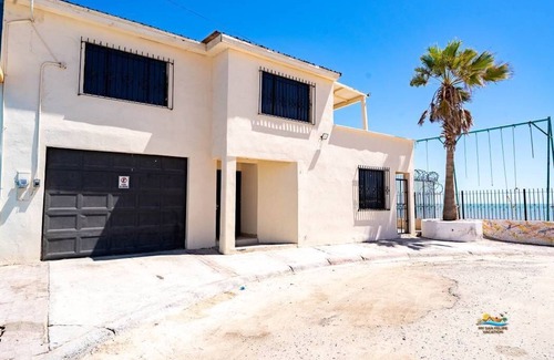Verdugo Condo | InTown Beach front condo - Casey`s condo 1