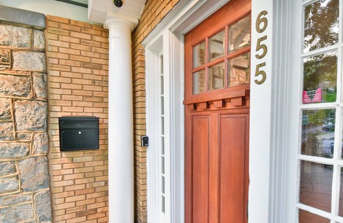 Poncey-Highland House | Intown Dream: Magnificent master and chef's kitchen