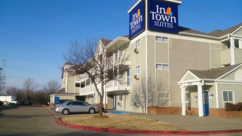 North Arlington Hotel | InTown Suites Extended Stay Arlington TX - Six Flags