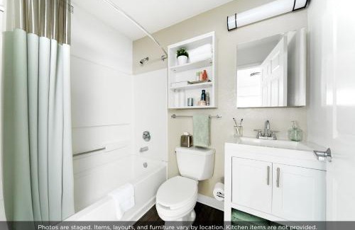 South Arlington Hotel | InTown Suites Extended Stay Arlington TX - Oak Village