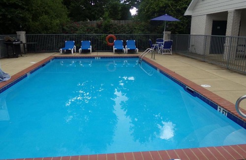 Auburn - Opelika Hotel | InTown Suites Extended Stay Auburn AL