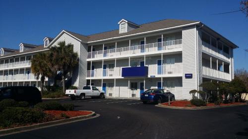 West Ashley Hotel | InTown Suites Extended Stay Charleston SC - West Ashley