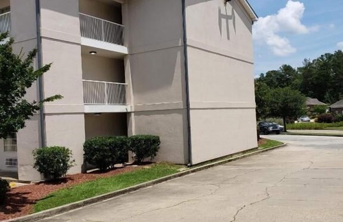 Hattiesburg Hotel | InTown Suites Extended Stay Hattiesburg
