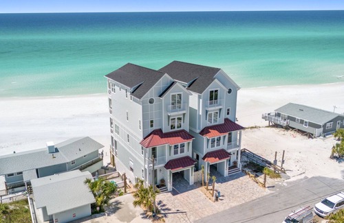 Lower Grand Lagoon House | "Intoxicasun" The Perfect Group Getaway in PCB! Brand New Beachfront located on East End
