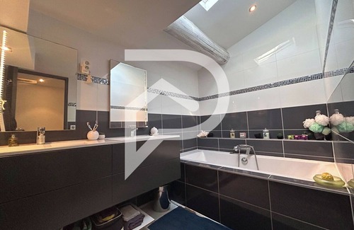Aigues-Mortes Apartment | Intra Muros - Aigues Mortes - Appartement de 140m²