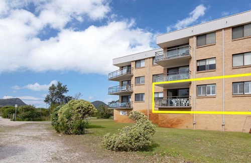 Nelson Bay Apartment | Intrepid, 13/3 Intrepid Cl - fantastic unit with stunning water views