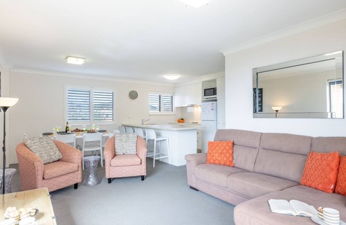 Nelson Bay Apartment | Intrepid, 6/3 Intrepid Close - right on the waterfront