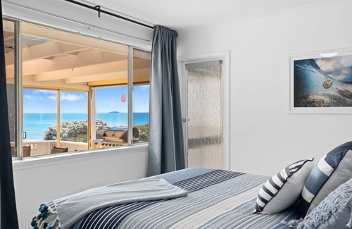 Coffs Harbour House | Introducing Charlesworth House, a must-stay for beach luxury and comfort.