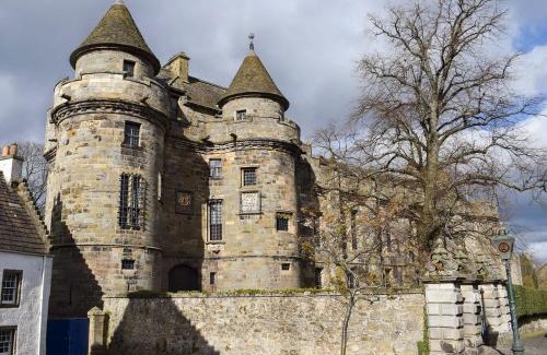Falkland House | Invergyle - Uk40566