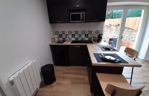 Grezieu-la-Varenne Apartment | Inviting 1-Bed Apartment in Grézieu-la-Varenne