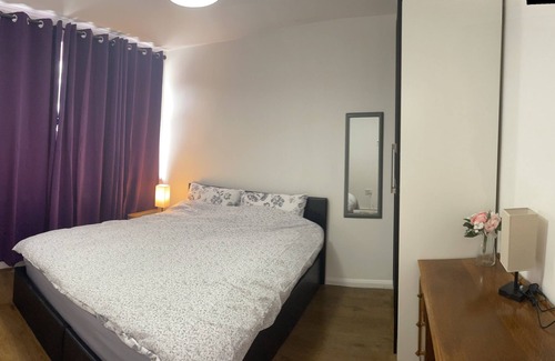 Heathrow Villages House | Inviting 2-bed Apartment Near Heathrow