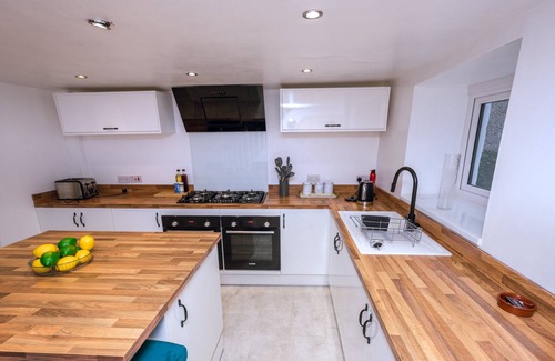 Port Talbot House | Inviting 2-Bed House in Afan forest Port Talbot