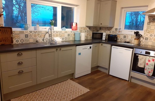 Rhyd-y-clafdy Cottage | Inviting 3-Bed Cottage close to Pwllheli