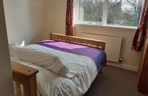 Rhyd-y-clafdy Cottage | Inviting 3-Bed Cottage close to Pwllheli