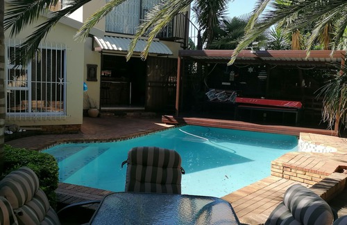 Kempton Park House | Inviting 3-bed House in Kempton Park