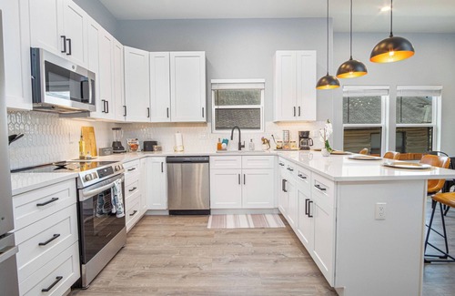 Highland Park House | Inviting 4BR/3BA Near Downtown & Riverwalk