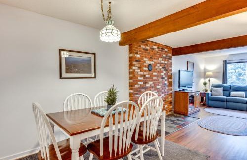 Bartlett Apartment | Inviting Bartlett Condo 1 Mi to Attitash Mountain