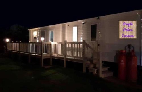 Skegness House | Inviting beautiful 3-Bed Caravan in Ingoldmells