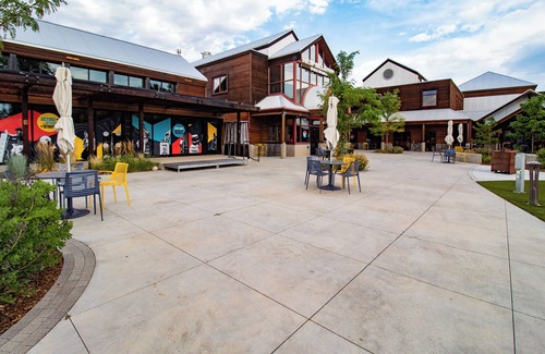 Greeley Apartment | Inviting Bungalow Next to Unc - Free Cruiser Bikes!