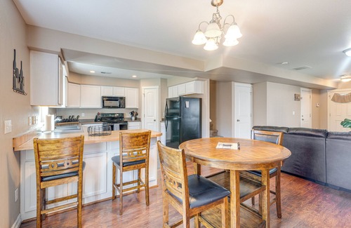 Cheyenne House | Inviting Cheyenne Townhome ~ 4 Mi to Downtown
