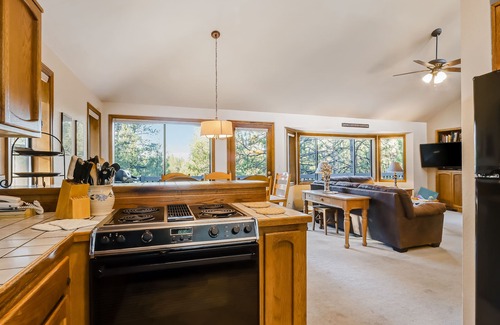 Sunriver House | Inviting home with deck, gas grill, hot tub, pools, and SHARC passes
