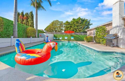 San Carlos House | Inviting Home with Mountain Views & Pool-Spa