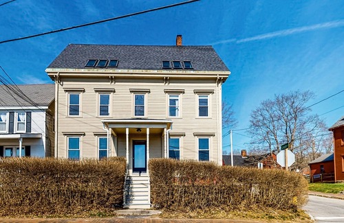 Wiscasset House | Inviting home with river view, bikes, fast WiFi, central AC, & W/D