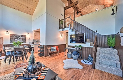 Julian House | Inviting Julian Home with Scenic View and Hot Tub