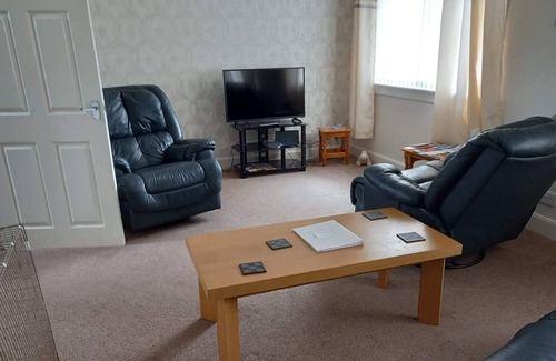 Wick Apartment | Inviting, light and airy 3-Bed Apartment in Wick