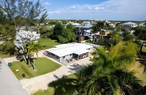 Gulf Harbor Apartment | Inviting Naples Retreat – 1-Bedroom Apartment with AC