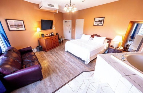 Shawnee On Delaware Hotel | Inviting Stay w/Amazing Adventure in Delaware | Golf & Spa Retreat | Dining
