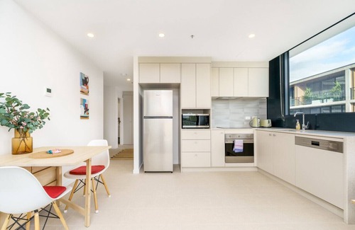 O'Connor Apartment | Inviting Urban Stay near City and ANU