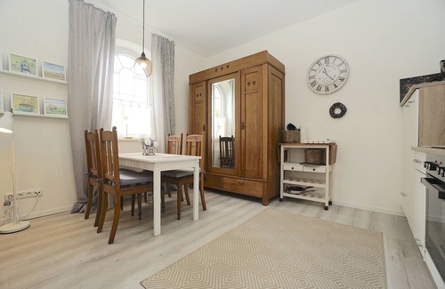 Schleswig Apartment | Inviting vacation accommodation 'Tischlerhaus' in the heart of Schleswig