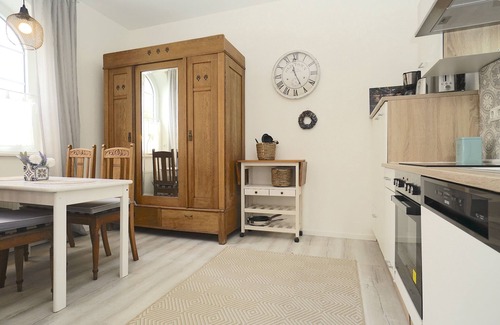 Schleswig Apartment | Inviting vacation accommodation 'Tischlerhaus' in the heart of Schleswig
