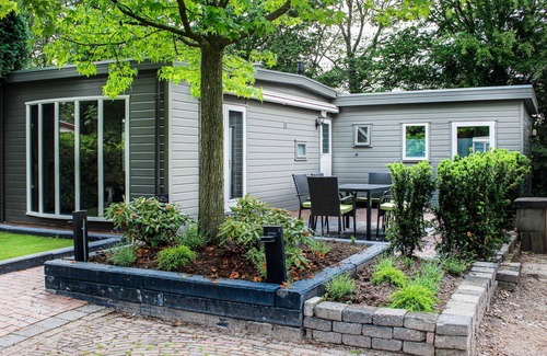 Reutum House | Inviting vacation home at Camping de Weuste.