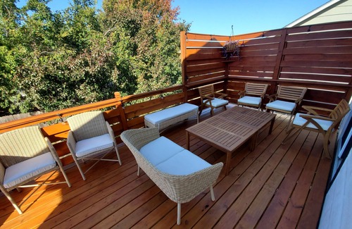 Greenwich House | Inwood Retreat sleep up to 10 people