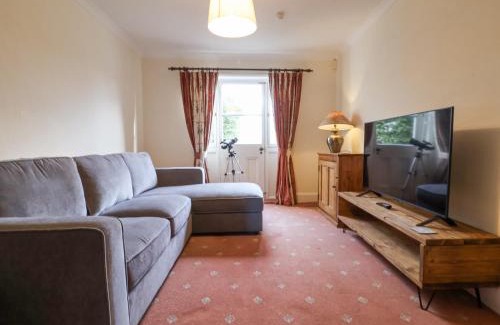 Southwold House | Iona Cottage
