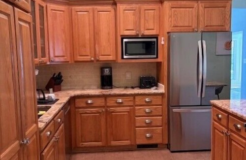 Isle of Palms House | IOP Retreat, walk to the beach, 3 Bedrooms, 3 Bathrooms