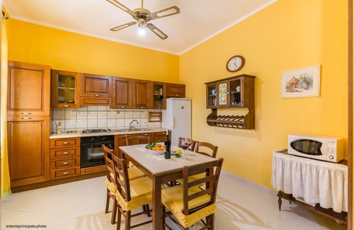 Avola House | Irene's house with pool, parking & wi.fi