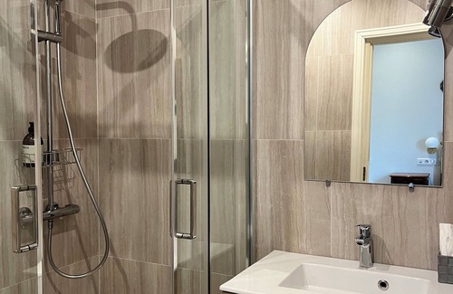 Antibes Old Town Hotel | Irin Hotel