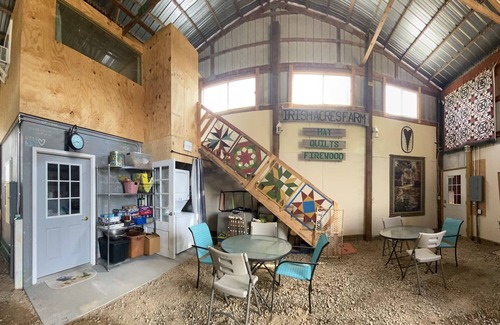New London RV Rental | Irish Acres Farm GLAMPGroundnDeluxe & Rustic GlampingnHosting n1-22 persons