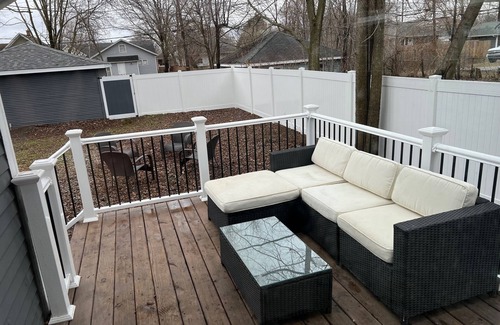 Northeast South Bend House | IRISH COVE GETAWAY! Walk to Notre Dame! Host a Tailgate with 2 homes!