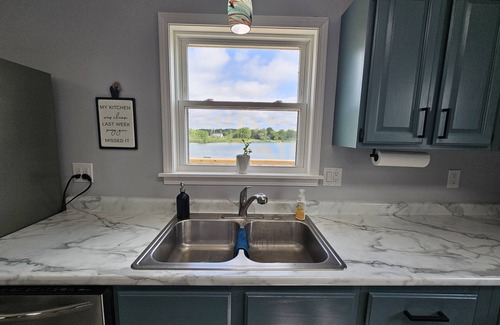 Brooklyn House | Irish Hills Lakefront Escape | Dock | Swim | Close to MIS