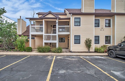 Notre Dame Apartment | Irish Walk