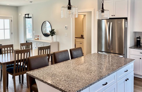 Auburn House | IRON BOWL 11/29 SATURDAY NIGHT STILL AVAILABLE!