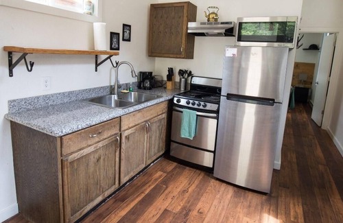 Idaho Springs Cabin | Iron Horse Cabin at Base Camp Lodging Company